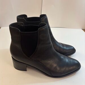Clarks Black Leather Ankle Booties SZ 8 M Stretch on side Biker Boho Chic